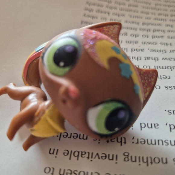 Littlest Pet Shop Authentic # 3033 Brown Rainbow Swirl Glitter Cat G4 Green Eyes - Picture 8 of 9